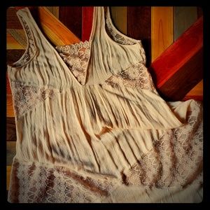 ⚠️ 2/$10 - NWOT Lace Beach Cover Up Dress 1X